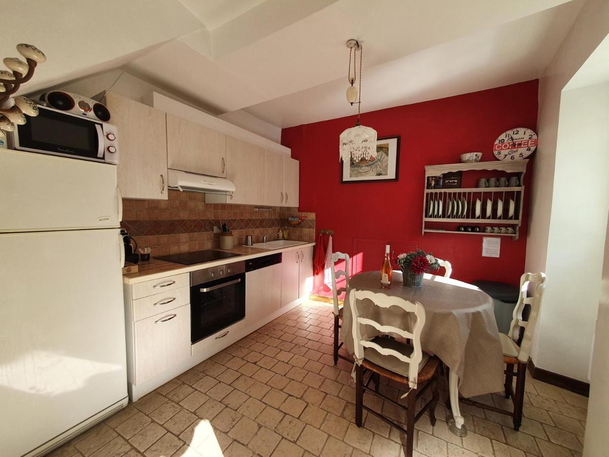 L'Angelus, Gite De Charme Au Coeur Du Vieux Village De Sablet ภายนอก รูปภาพ