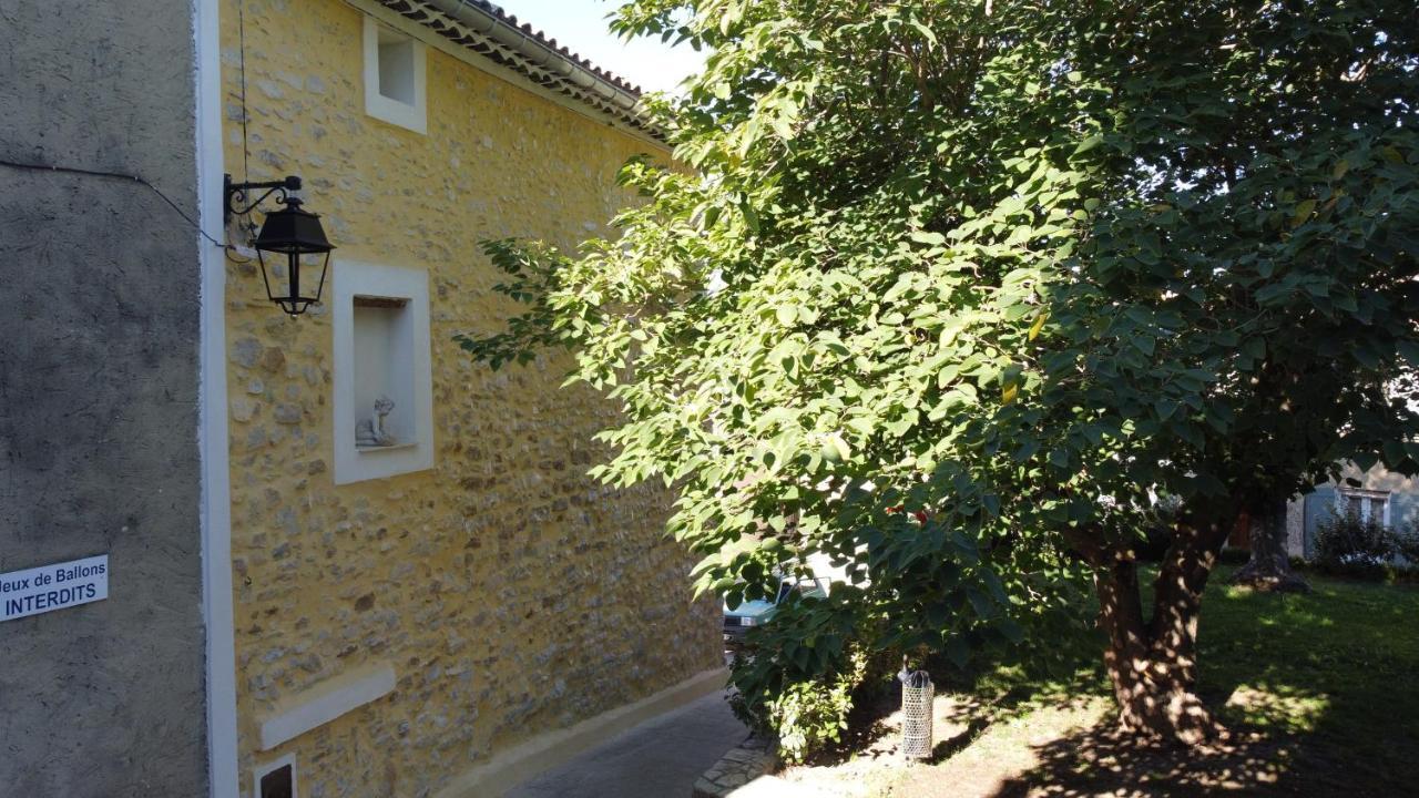 L'Angelus, Gite De Charme Au Coeur Du Vieux Village De Sablet ภายนอก รูปภาพ